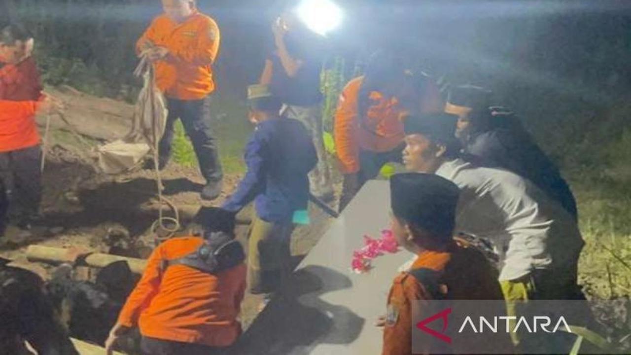 Fakta Tragis: 10 Santri Asal Sampang Tewas di Ponpes Al-Khoziny Runtuh, BPBD Sampang Kawal Pemakaman