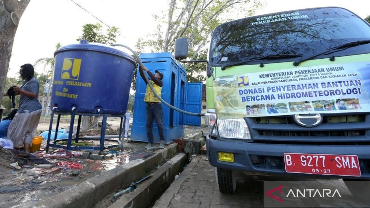 BNPB Pastikan Operasi Penuh Mobil Tangki Air Bersih di Tapteng Pascabencana