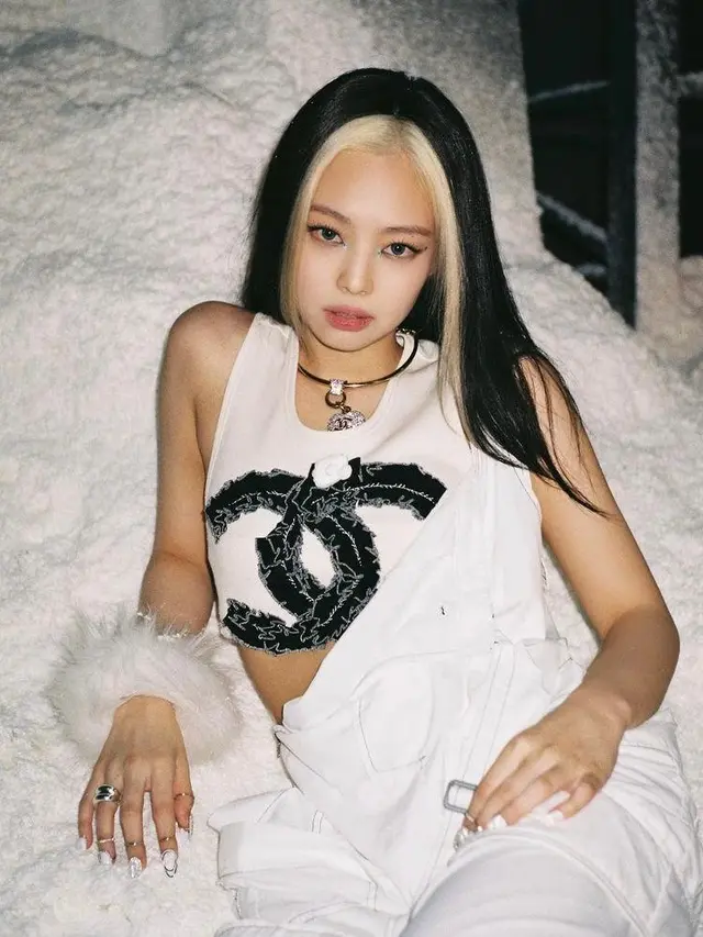 Kembali ke Dunia Hiburan, Gaya Rambut E-Girl ala Sheila Marcia yang Menawan bak ABG