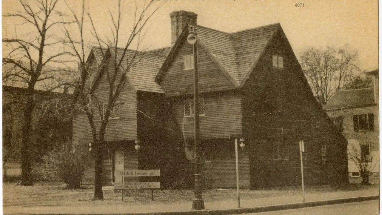 6 Most Haunted Houses In Salem, Massachusetts, To Get Whispers of the Past