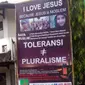Baliho bertuliskan “I Love Jesus, Jesus is Moslem” memicu kontroversi di Cilacap. (Foto: Liputan6.com/Taufik untuk Muhamad Ridlo)