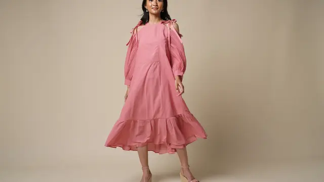 Desain Baju Pesta Wanita Non Hijab Tapi Sopan/Ilustrasi gambar oleh AI