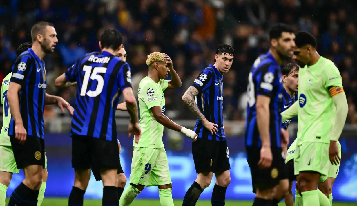 Sebelumnya, pada leg pertama semifinal Liga Champions 2024/2025 yang digelar di Stadion Olimpiade Lluís Companys, Barcelona dipaksa bermain imbang 3-3 oleh Inter Milan. (Marco BERTORELLO/AFP)