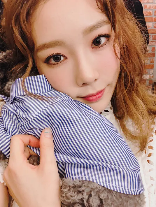 Namun tak lama kemudian, Taeyeon merespon dengan mengunggah sebuah penjelasan lewat Instagram Storynya. (instagram/taeyeon_ss)