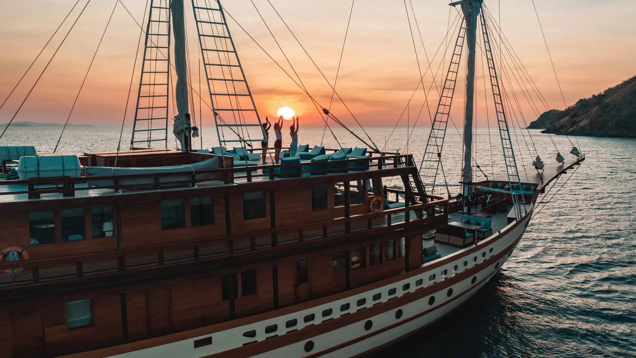 Kapal pinisi The MAJ Oceanic