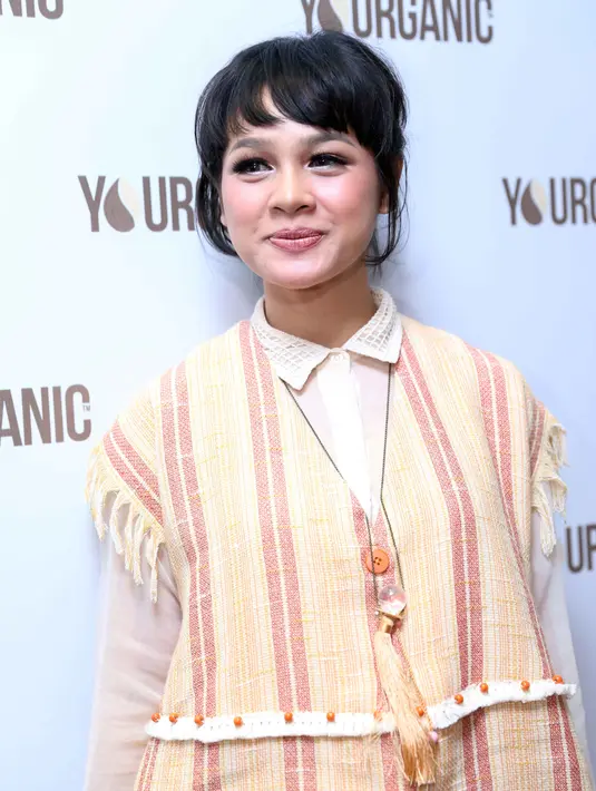 "Secara prioritasnya dari protein, kedua sayuran, ketiga buah dan keempat karbohidrat dan gula. Dari sehari saya paling banyak konsumsi protein," ujar Andien Aisyah. (Nurwahyunan/Bintang.com)