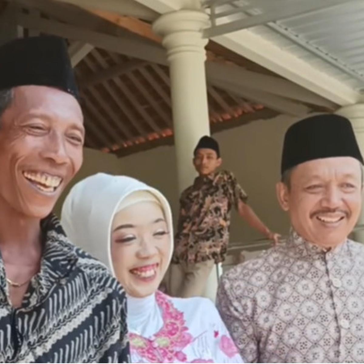 Pernikahan Beda Usia 33 Tahun