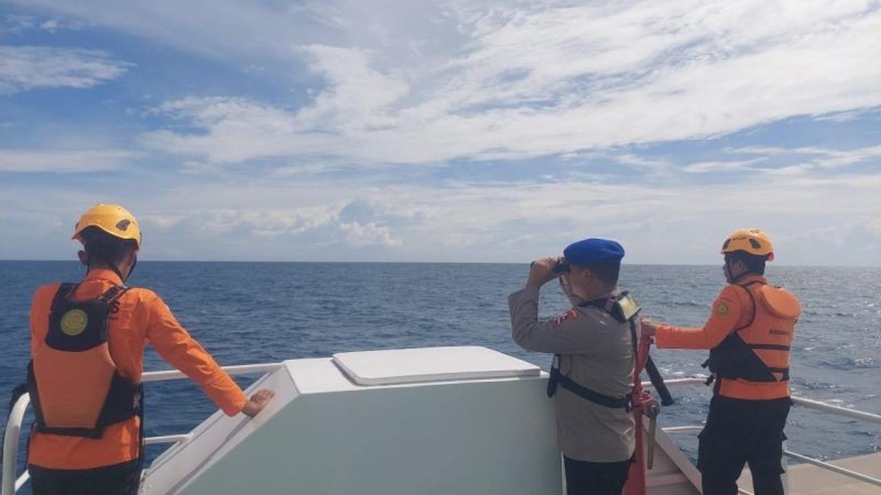 Tim SAR Intensifkan Pencarian ABK Hilang Tanggamus Usai Kapal Terbakar