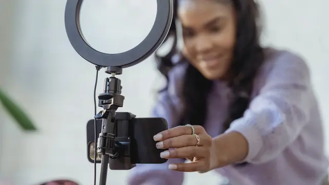 Influencer Kini Boleh Promosi Kripto, tapi Harus Penuhi Syarat OJK