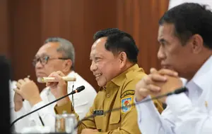 Mendagri Siapkan Langkah Jaga Harga Pangan Jelang Natal dan Tahun Baru
