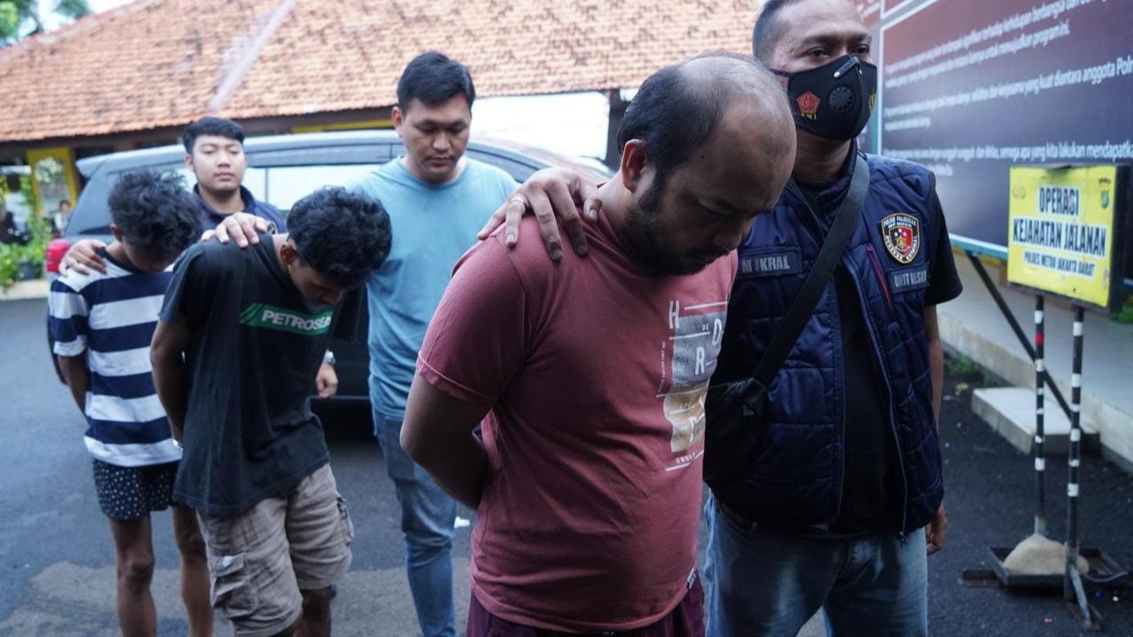 polisi gadungan di palmerah