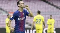 Sergio Busquets menjalin kontrak dengan Barcelona hingga 30 juni 2021 dan menerima gaji sebesar 180.000 pound sterling per minggu. (AFP/Jose Jordan)