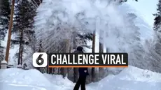 Memasuki musim dingin di Rusia dan Belarus, warganet ramai-ramai bereksperimen membuat awan es nan indah menggunakan air panas. Aksi ini kemudian viral melalui tagar #DubakChallenge atau #FreezingColdChallenge.