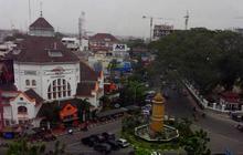 Profesi ini identik dengan anak Medan di perantauan