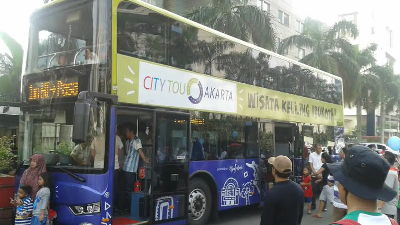 bus wisata jakarta 