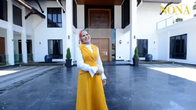 Rumah mewah bos Dnars Skincare di Kelantan (YouTube Lensa Nona)