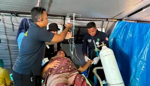 Cerita Korban Gempa NTT Melahirkan di Posko Pengungsian