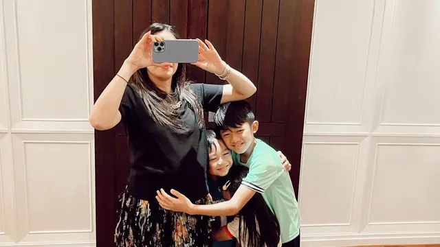 7 Potret Aliya Rajasa Istri Ibas Yudhoyono Hamil Anak Keempat, Baby Bump Kian Besar