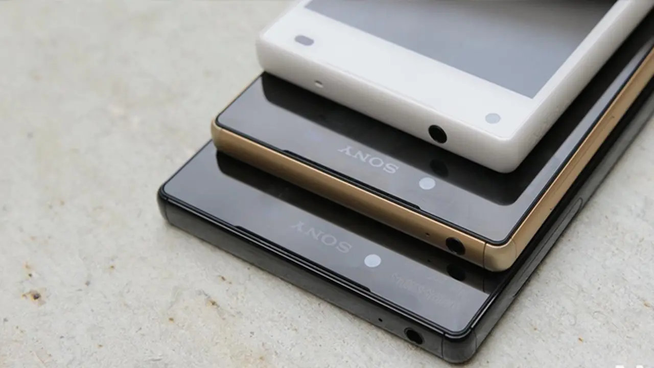 6 Alasan Smartphone Layar Kecil Lebih Baik Daripada Layar Besar