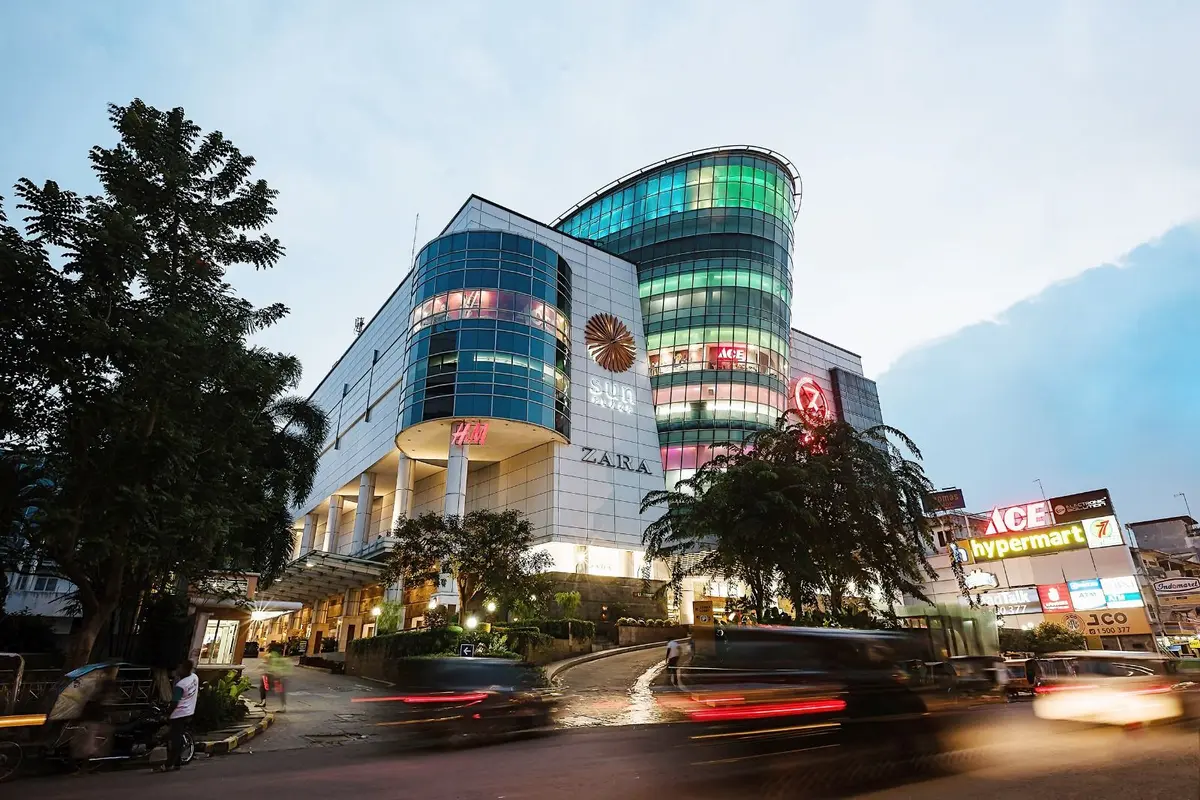 Sun Plaza, mal yang dimiliki oleh Lippo Malls Indonesia Retail Trust (LMIR Trust), memperoleh sertifikasi green building EDGE.  (Dok Lippo Karawaci)