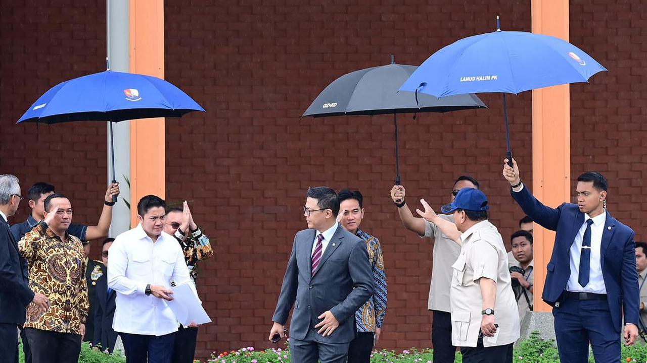 VIDEO: Momen Prabowo Tiba-Tiba Panggil Menlu Sugiono Beri Pesan Khusus, Jelang ke Sydney