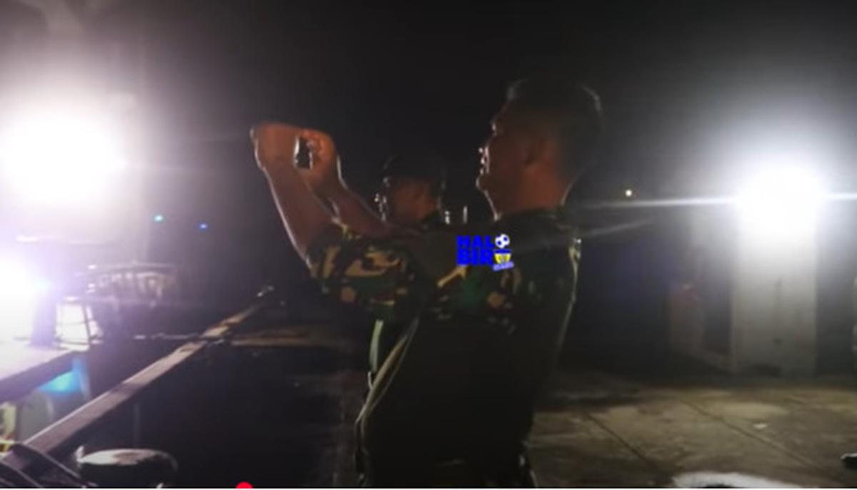 Suka Duka Tugas di Pulau Berbatasan Indonesia- Singapura, Prajurit TNI Keluhkan sering Mati Lampu dan Mandi Air Hujan 'Dibuat Gembira'