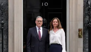 PM Inggris Keir Starmer Mengundurkan Diri