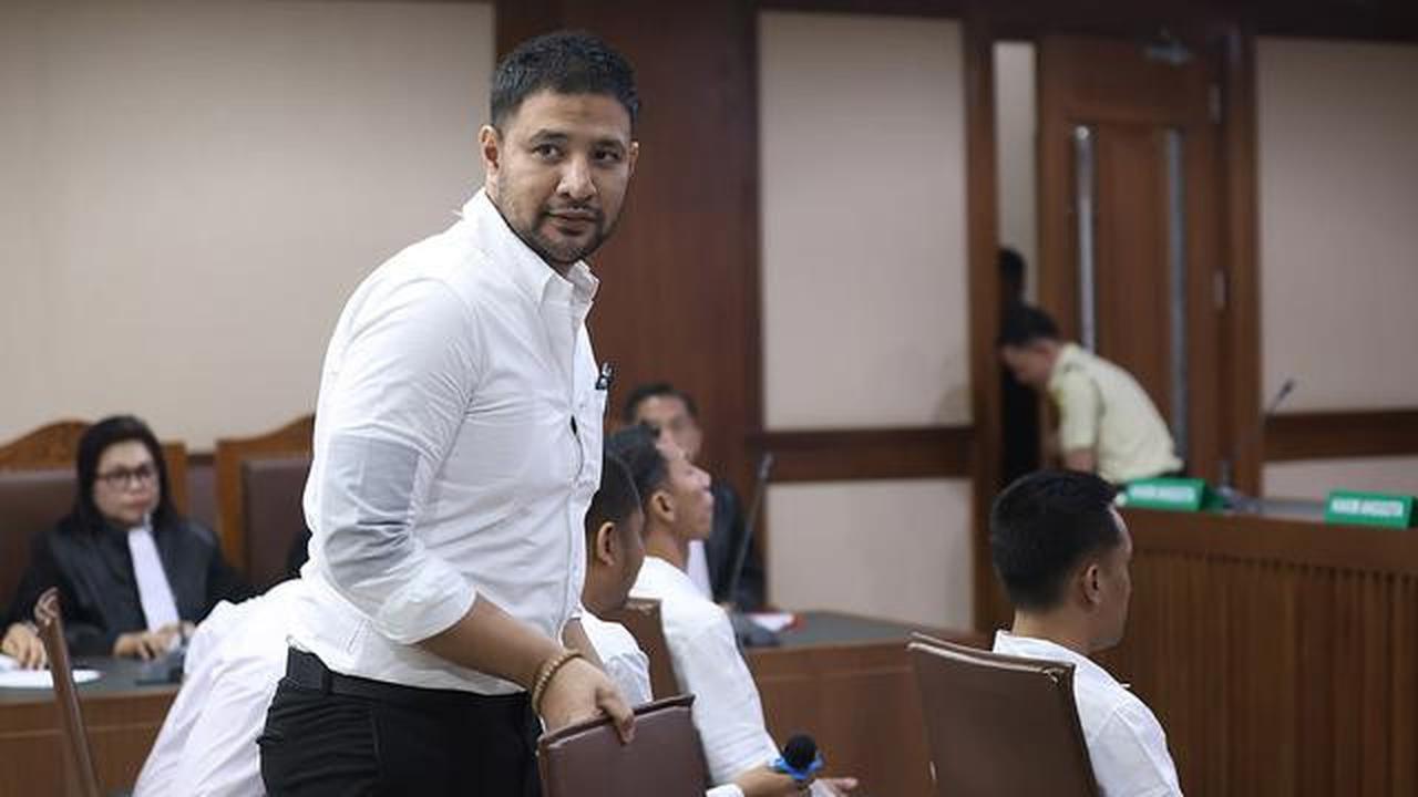 Ammar Zoni Dijenguk Aditya Zoni di Lapas Jelang Sidang Pleidoi Kasus Narkoba, Dukung Lewat Doa