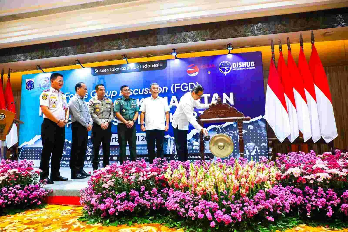 Penjabat (Pj) Gubernur DKI Jakarta Heru Budi Hartono resmi membuka Focus Group Discussion (FGD) Penanganan Kemacetan di DKI Jakarta.