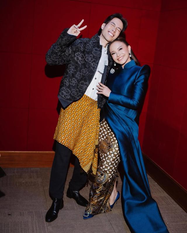 6.Pose Bareng Vidi Aldiano