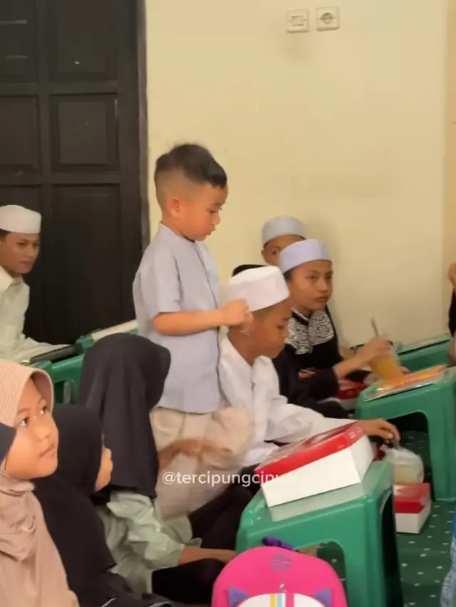 Rayyanza Saat di TPA