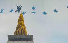Ini Rangkaian HUT ke-79 TNI di Monas, Ada Manuver Tempur Pakai Drone dan Parade Alutsista Buatan dalam Negeri