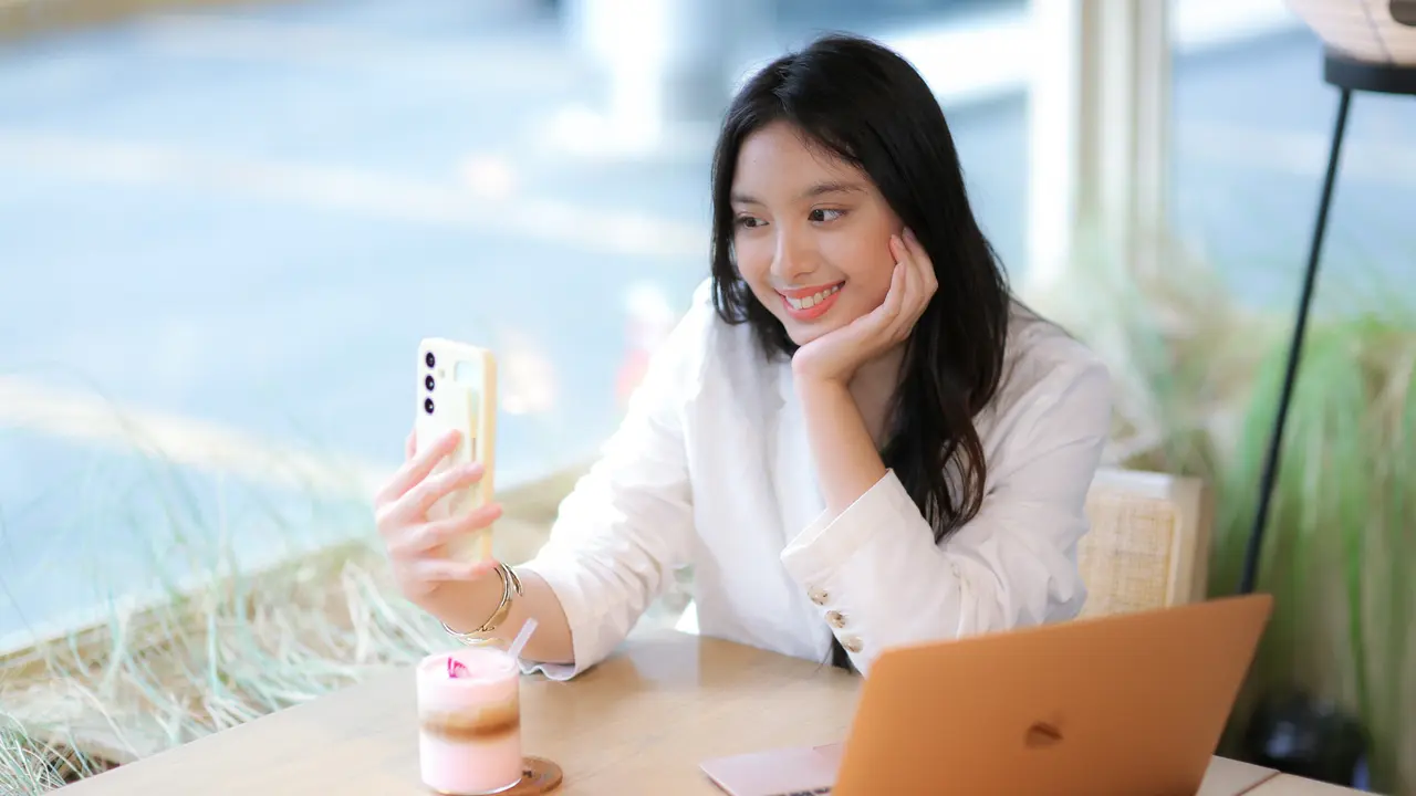 wanita februari tentang LDR