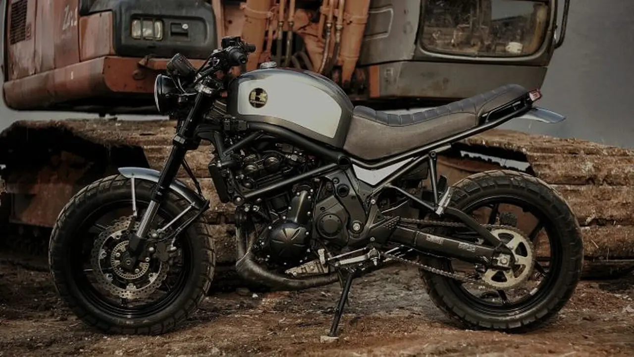 Kawasaki Versys 650 Bergaya Scrambler Asal Indonesia Mendunia