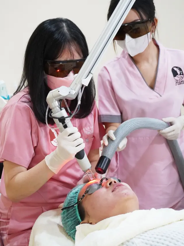dr. Ruth Isabelle