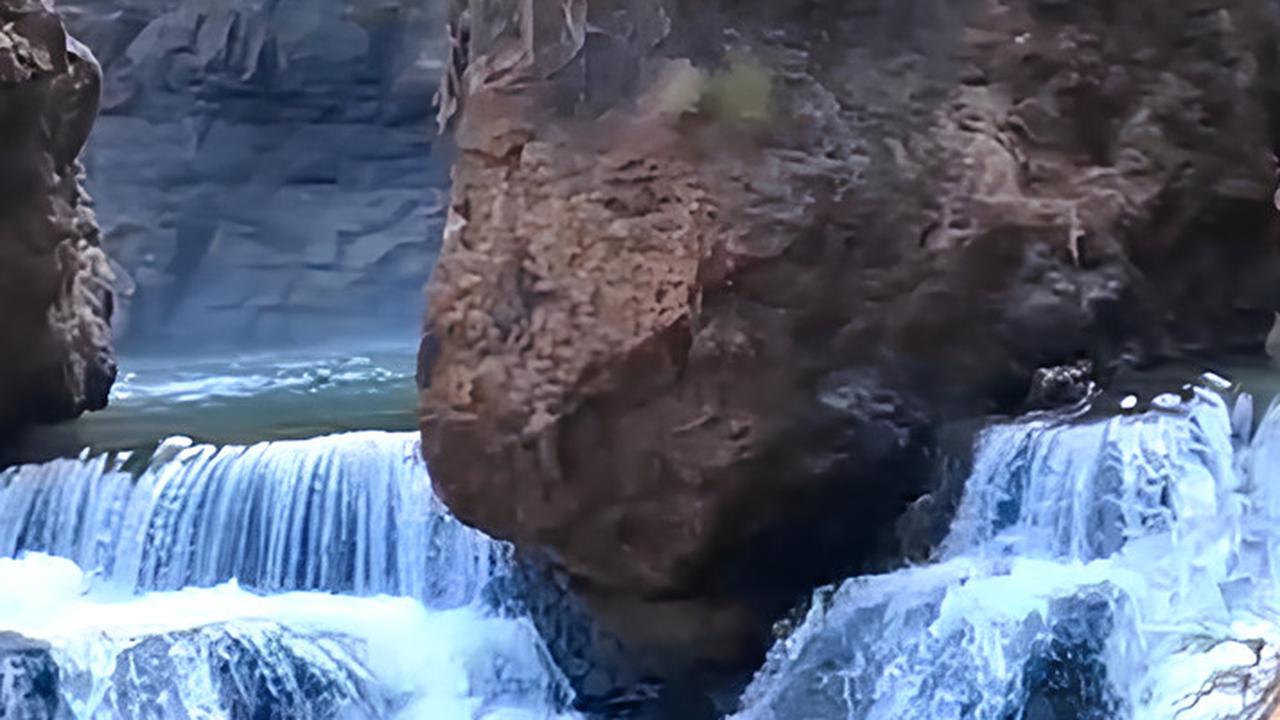 Kisah di Balik Indahnya Curug Cimarinjung di Sukabumi, Konon Ada Keraton Gaib