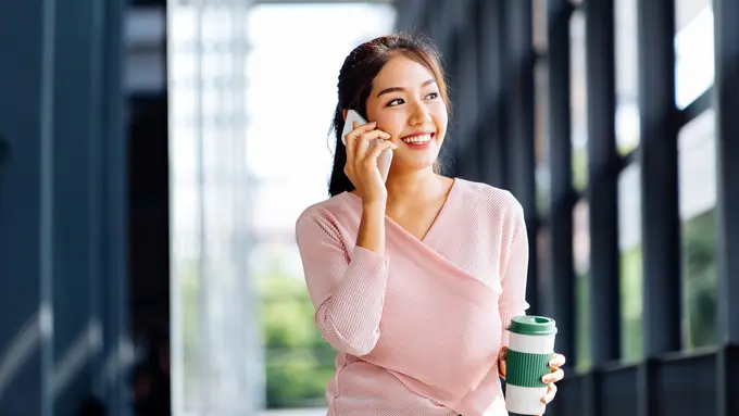 wanita juli hidup yang damai