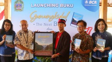 Launching buku Gunungkidul The Next Bali di Pendopo Taman Budaya Gunungkidul, Yogyakarta Jumat (19/8/2022).