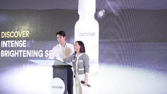 Sehun sebagai global ambassador Whitelab ketika menghadiri acara di Central Park Jakarta Barat, Minggu (6/11/2022). (Foto: Dok. Whitelab Indonesia)