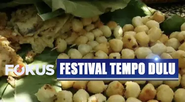 Festival Klampok menghadirkan kehidupan tempo dulu yang membuat pengunjung bernostalgia.