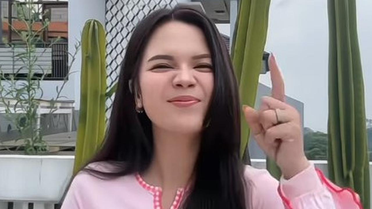 Mewah & Estetik! Intip Rooftop Tropikal Rumah Sinta Keong Racun yang Bikin Takjub
