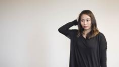 Pevoli cantik, Berllian Marsheilla, ketika bersiap menjalani sesi foto bersama Bola.com. (Bola.com/Vitalis Yogi Trisna)