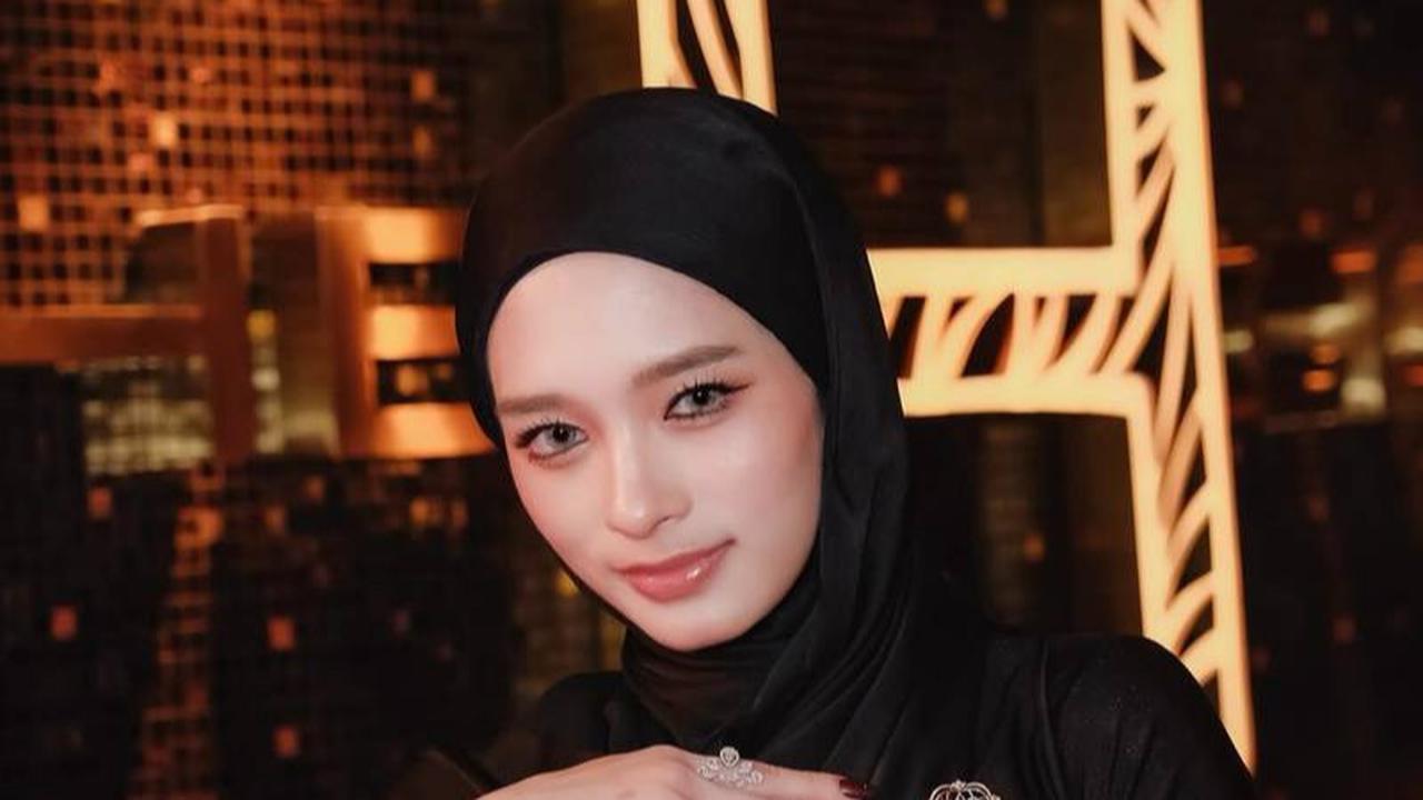 Potret Inara Rusli Cantiknya Disebut Bak Bidadari, Sudah Punya Kekasih Baru - Sempat Buat 400 Laki-laki Antri Taaruf