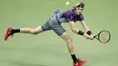 Petenis Rusia, Andrey Rublev, mengembalikan bola saat bertanding melawan petenis Spanyol, Rafael Nadal, pada laga turnamen AS Terbuka di New York, Rabu (6/9/2017). Nadal menang 3 set langsung 6-1, 6-1 dan 6-2 atas Andrey Rublev. (AP/Adam Hunger)