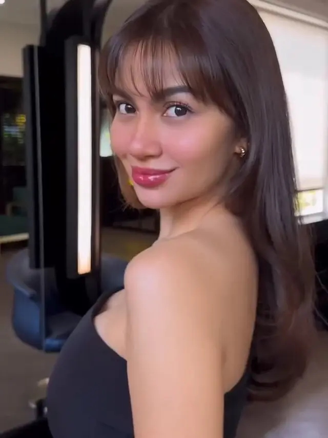 Ariel Tatum dengan rambut baru (Instagram/arieltatum)