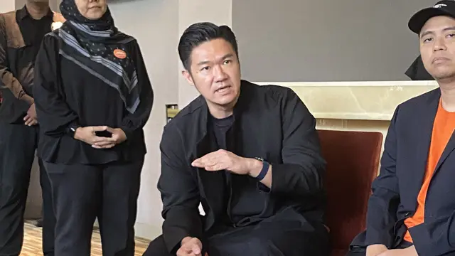 Aoura Lovenson Chandra dalam media junket film Bapak Paling Jujur yang dihelat di Jakarta, Selasa (6/10/2026). (Liputan6.com/Nola Vemiliana)