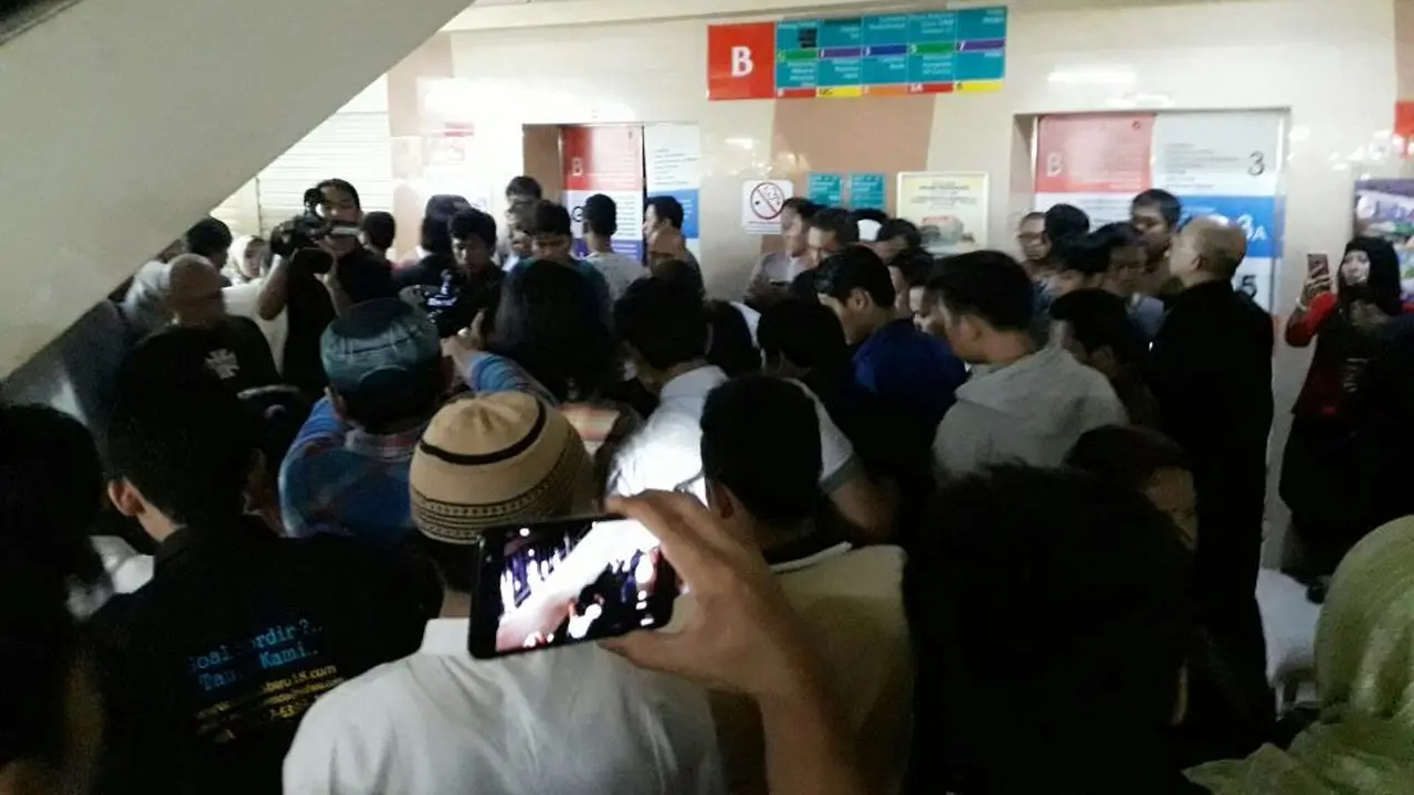 Lift jatuh di Blok M Square