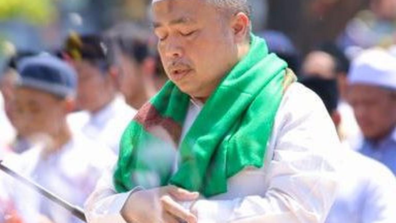 Ribuan Masyarakat Banyuwangi Gelar Salat Istisqa, Bupati Ipuk: Melengkapi Ikhtiar