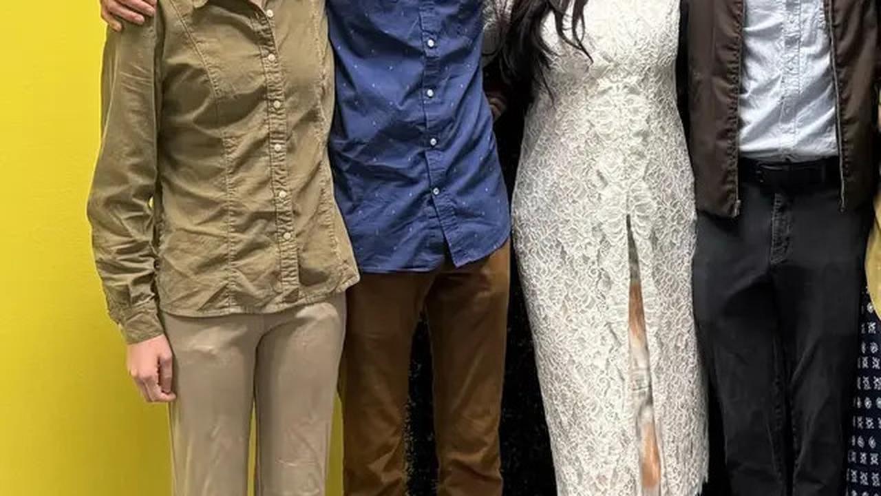9 Potret Stephanie Poetri Resmi Menikah di AS, Keluarga Titi DJ Pakai Gaun Unik
