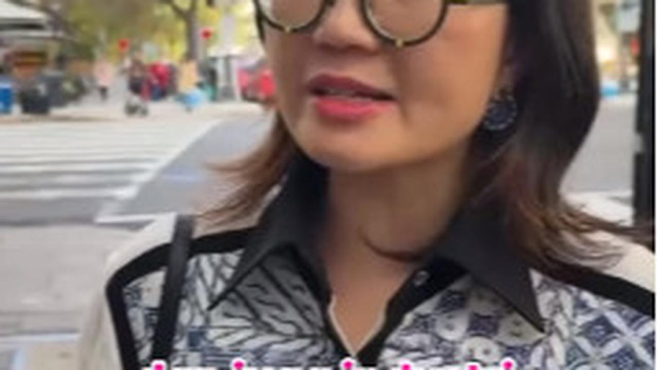 Asyiknya Profesor Stella Ngobrol Bareng Anak Konglomerat Keluarga Bakrie
